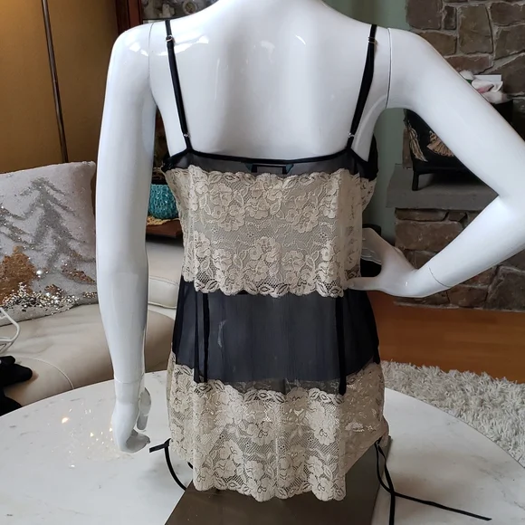 Marciano 100% silk & lace camisole size large - Picture 2 of 12